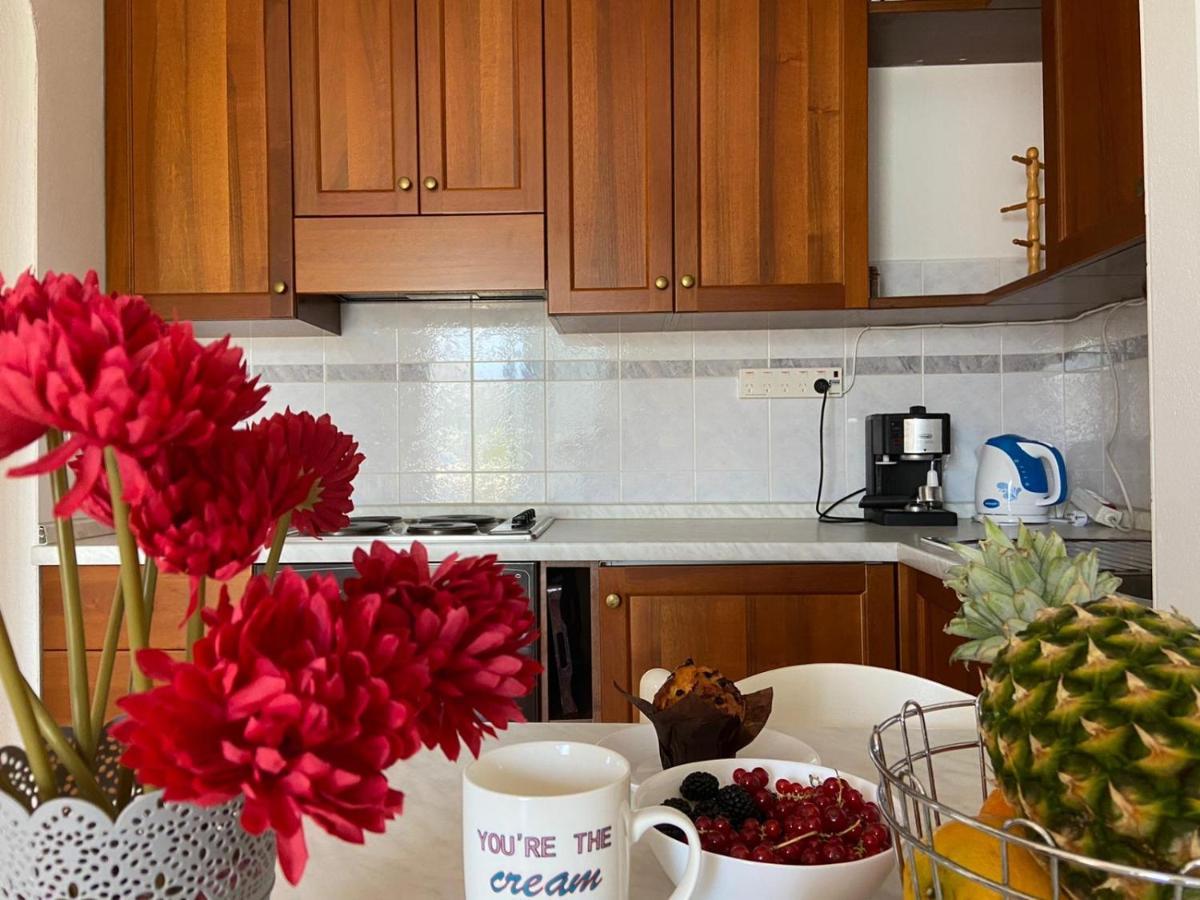 Apartments Tri Zala Žrnovo エクステリア 写真