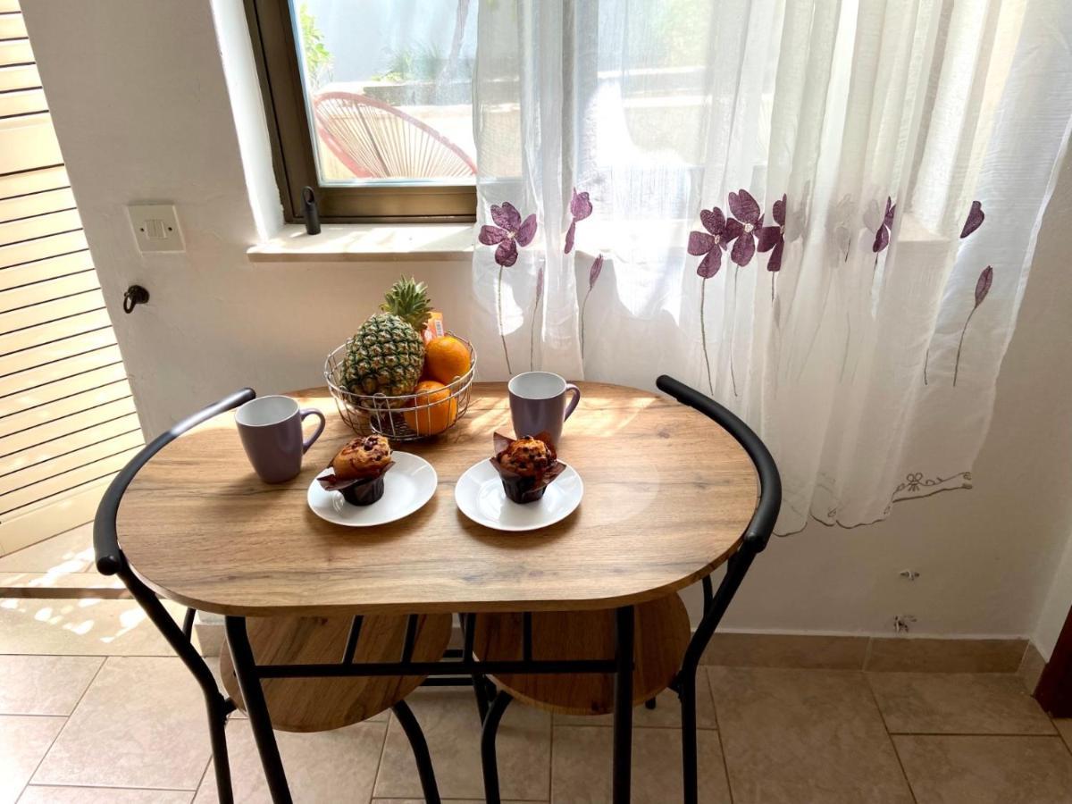 Apartments Tri Zala Žrnovo エクステリア 写真